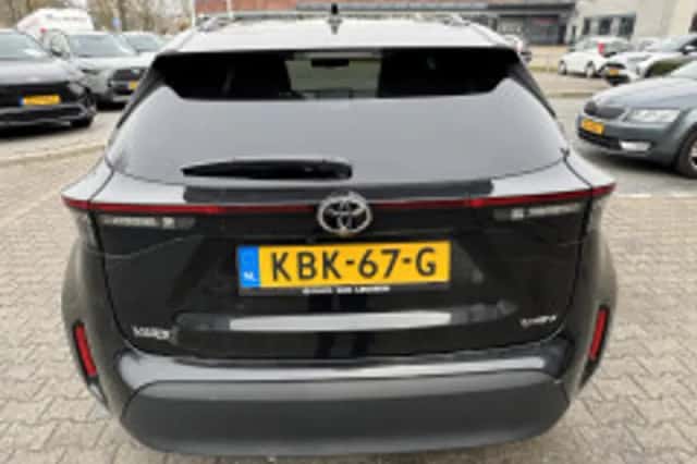 Toyota Yaris Cross (2025) thumbnail 4