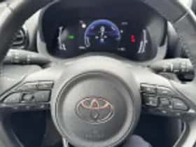 Toyota Yaris Cross (2025) thumbnail 51
