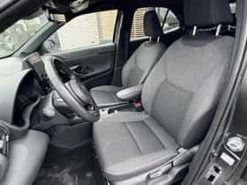 Toyota Yaris Cross (2025) thumbnail 16