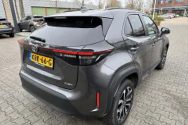 Toyota Yaris Cross (2025) thumbnail 3