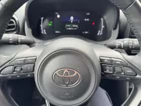 Toyota Yaris Cross (2025) thumbnail 23