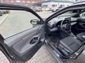 Toyota Yaris Cross (2025) thumbnail 44