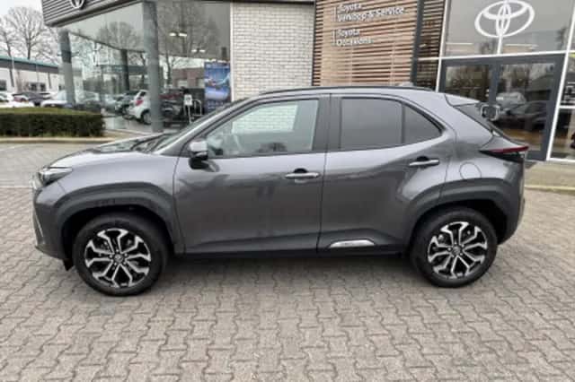 Toyota Yaris Cross (2025) thumbnail 2