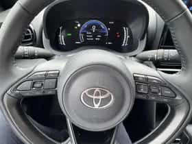 Toyota Yaris Cross (2025) thumbnail 25