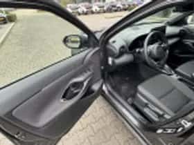 Toyota Yaris Cross (2025) thumbnail 44