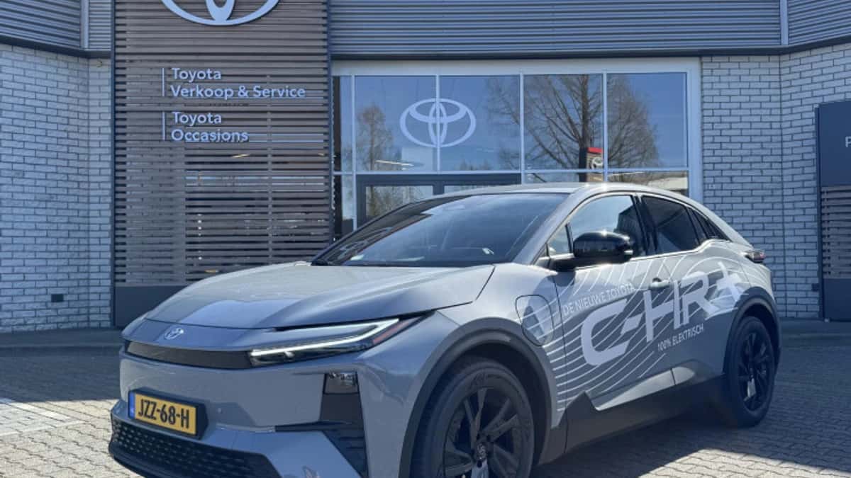 Toyota C hr (2026) — foto 1
