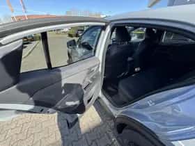 Toyota C hr (2026) thumbnail 22