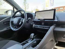 Toyota C hr (2025) thumbnail 3