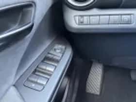 Toyota C hr (2025) thumbnail 64