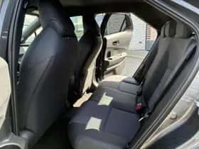 Toyota C hr (2025) thumbnail 10