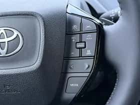Toyota bZ4X (2026) thumbnail 34