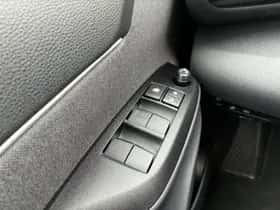 Toyota Yaris Cross (2025) thumbnail 25