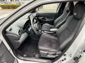 Toyota Yaris Cross (2025) thumbnail 18