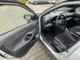 Toyota Yaris Cross (2025) thumbnail 60