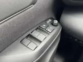 Toyota Yaris Cross (2025) thumbnail 69