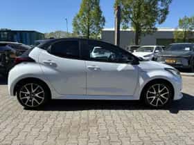 Toyota Yaris (2021) thumbnail 16