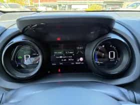 Toyota Yaris (2021) thumbnail 22