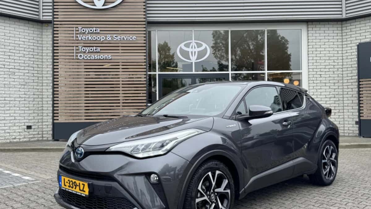 Toyota C hr (2021) — foto 1