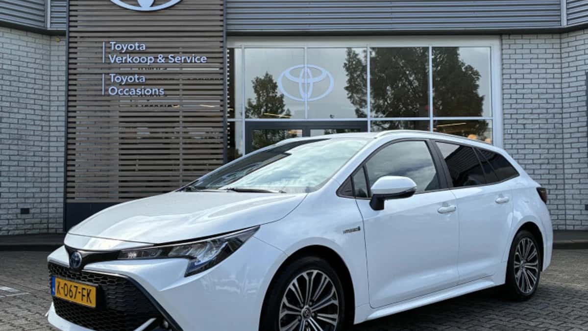 Toyota Corolla (2020) — foto 1