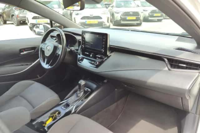 Toyota Corolla (2020) thumbnail 2
