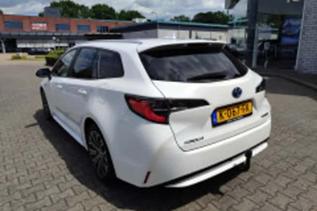 Toyota Corolla (2020) thumbnail 3