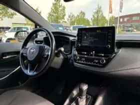 Toyota Corolla (2020) thumbnail 3
