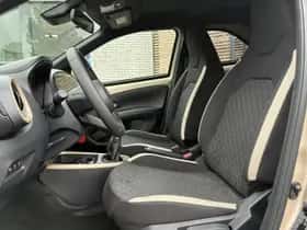 Toyota Aygo X (2025) thumbnail 18