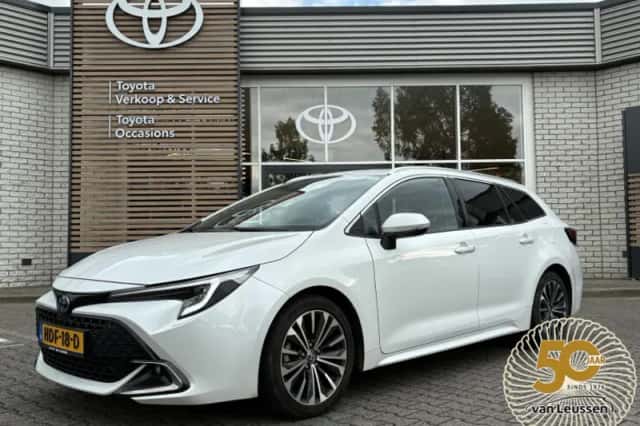 Toyota Corolla (2024) thumbnail 1