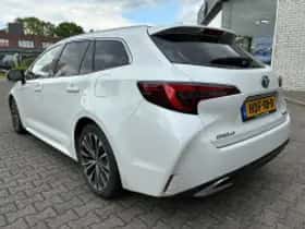 Toyota Corolla (2024) thumbnail 5