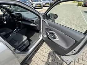 Toyota Yaris Cross (2024) thumbnail 28