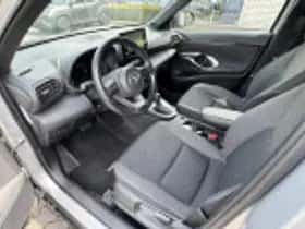 Toyota Yaris Cross (2024) thumbnail 54