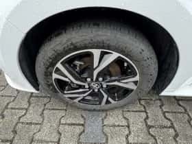 Toyota Yaris (2025) thumbnail 13