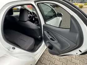Toyota Yaris (2025) thumbnail 24