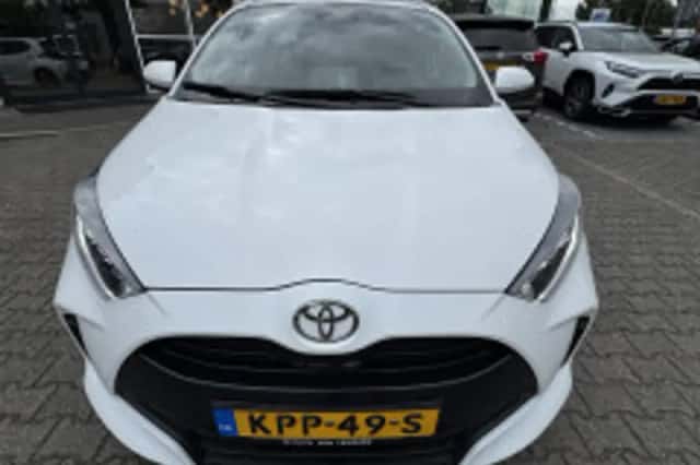 Toyota Yaris (2025) thumbnail 6