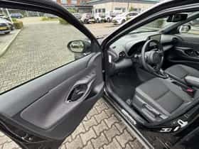 Toyota Yaris Cross (2025) thumbnail 20