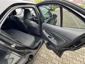 Toyota Yaris Cross (2025) thumbnail 21
