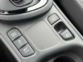 Toyota Yaris Cross (2025) thumbnail 37