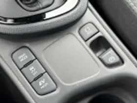 Toyota Yaris Cross (2025) thumbnail 70