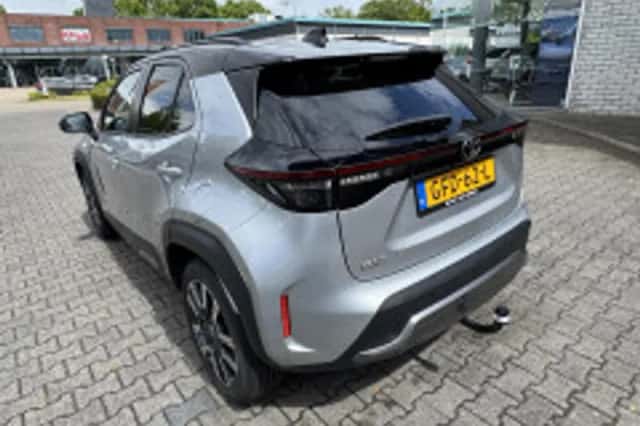 Toyota Yaris Cross (2024) thumbnail 3