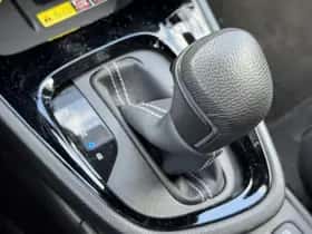 Toyota Yaris Cross (2024) thumbnail 43