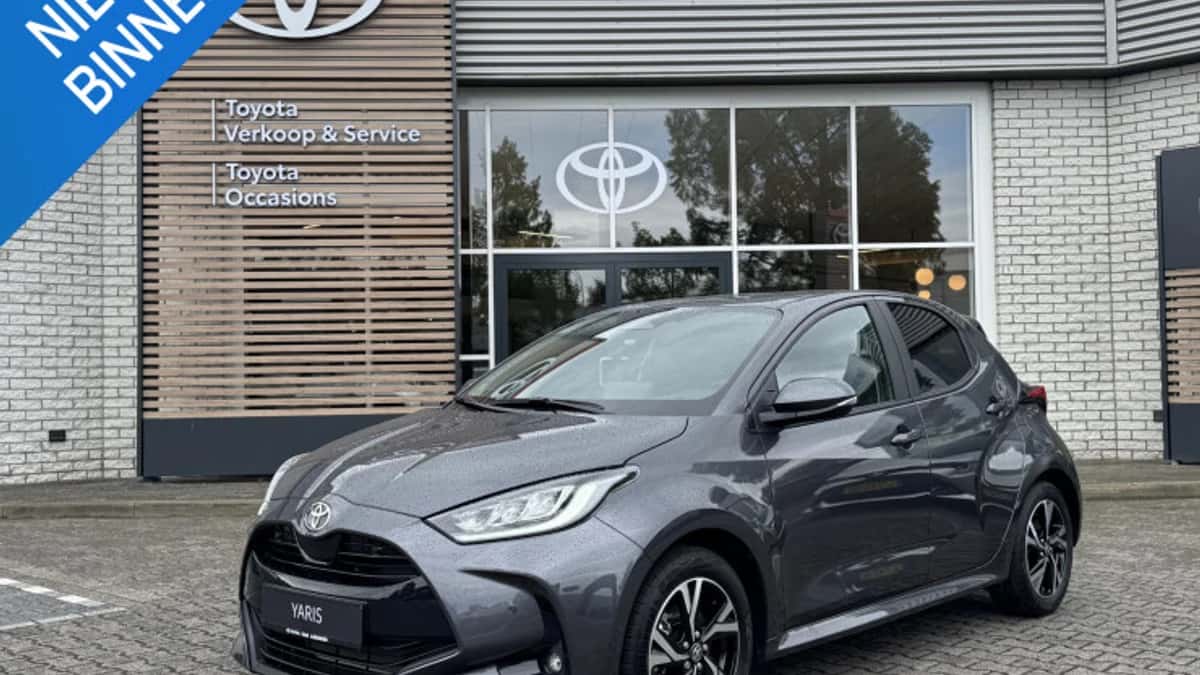 Toyota Yaris (2025) — foto 1