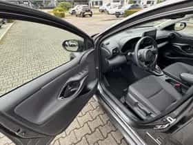 Toyota Yaris (2025) thumbnail 16