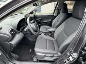 Toyota Yaris (2025) thumbnail 17