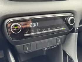 Toyota Yaris (2025) thumbnail 32