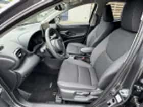 Toyota Yaris (2025) thumbnail 49