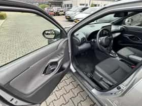 Toyota Yaris Cross (2025) thumbnail 19