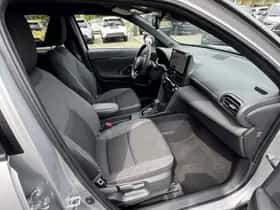 Toyota Yaris Cross (2025) thumbnail 25