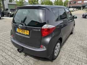 Toyota Verso s (2011) thumbnail 12