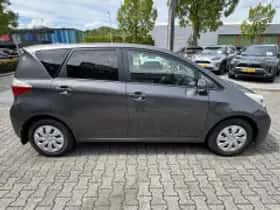 Toyota Verso s (2011) thumbnail 5