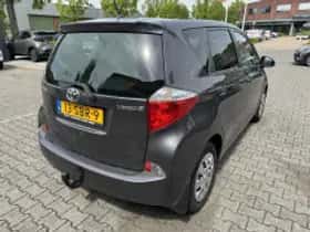 Toyota Verso s (2011) thumbnail 6